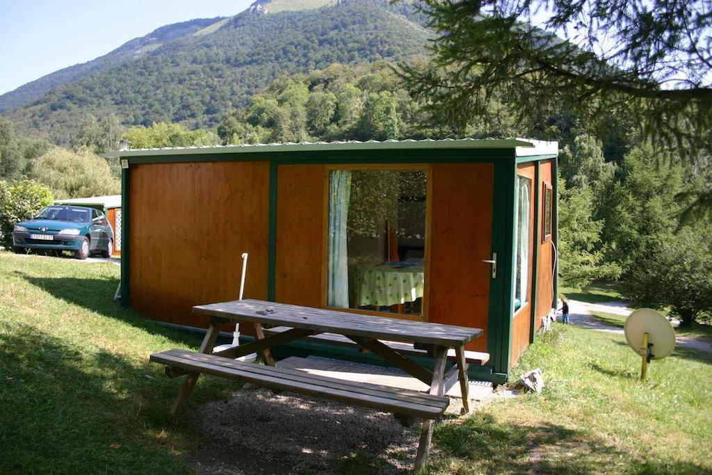 Camping Le Rey Louvie Juzon Cameră foto