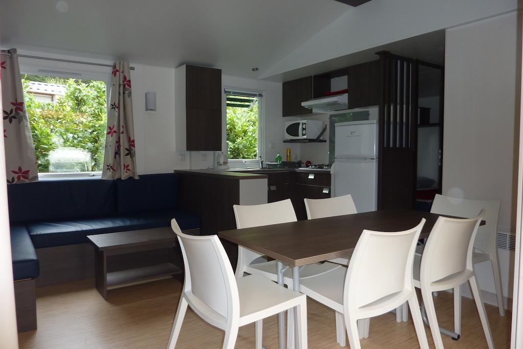 Camping Le Rey Louvie Juzon Cameră foto